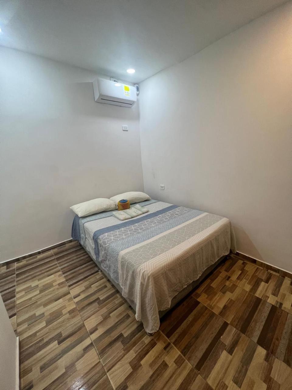 Hostal La Muralla Getsemani Cartagena Екстер'єр фото